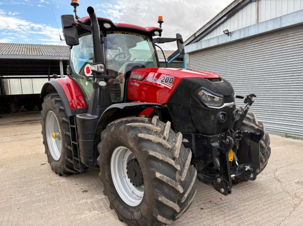 New Holland T6030