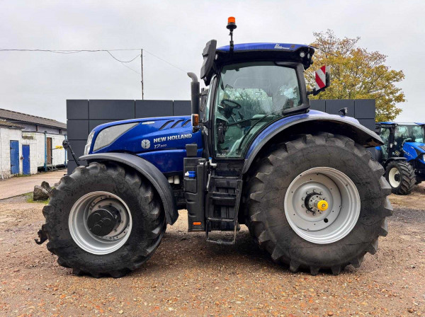 New Holland T6030