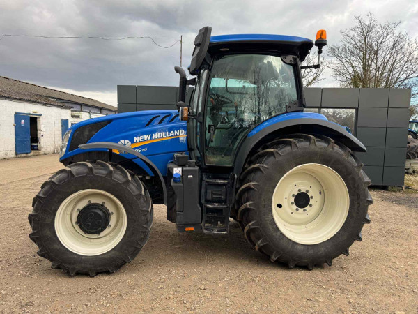 New Holland T6030