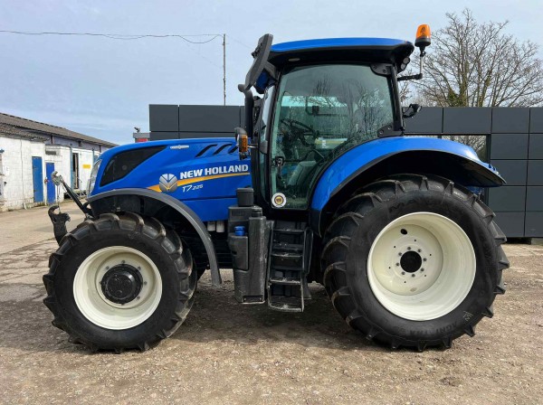 New Holland T6030